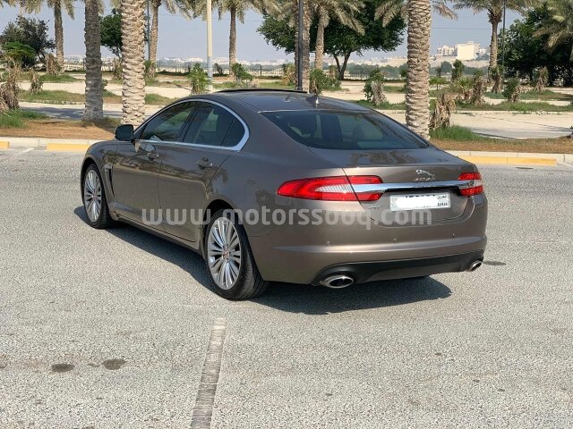2015 جاغوار إكس إف