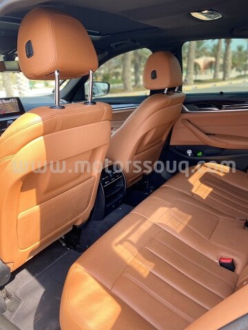 2019 BMW 520