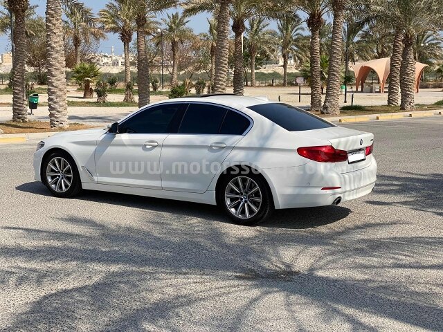 2019 BMW 520