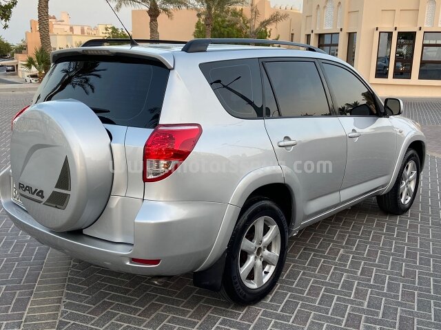 2007 تويوتا راف 4