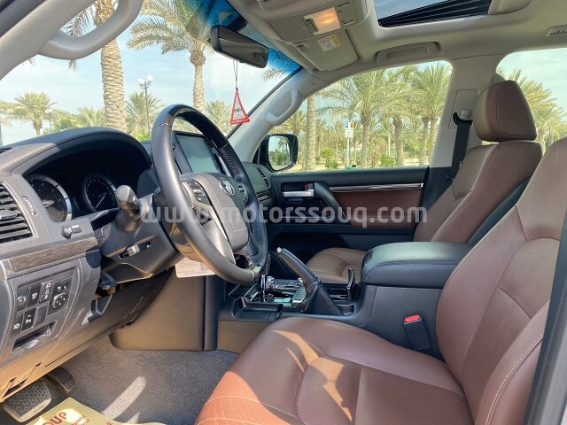 2020 Toyota Land Cruiser