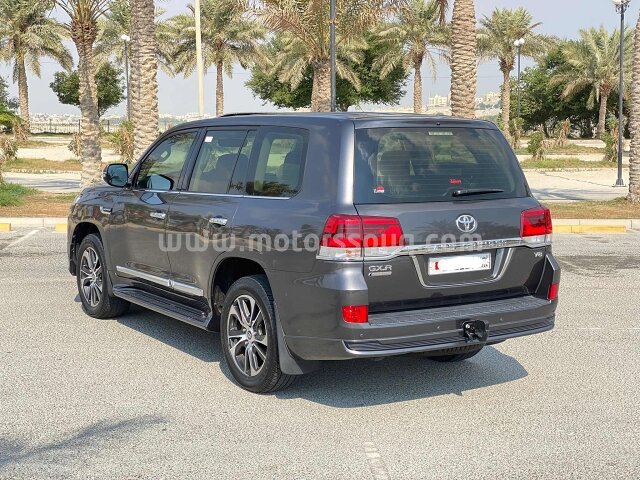 2020 Toyota Land Cruiser