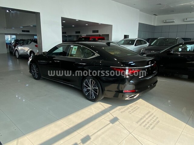 2023 Lexus ES