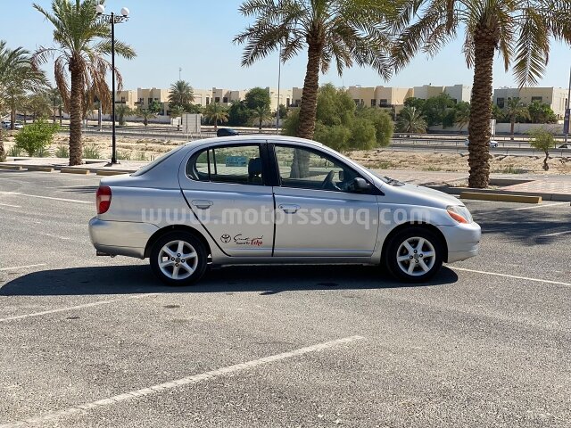 2002 تويوتا إيكو