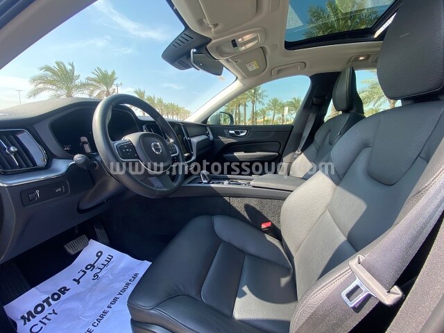 2022 Volvo S60