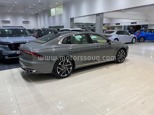 2023 Hyundai Azera