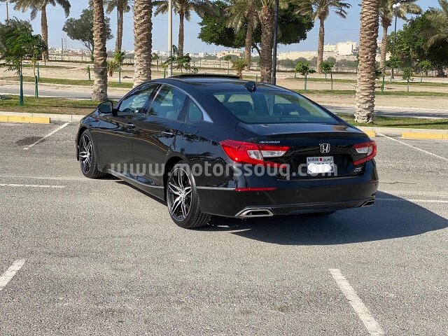 2021 هوندا أكورد
