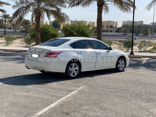 2015 نيسان ألتيما