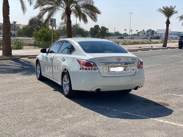 2015 نيسان ألتيما