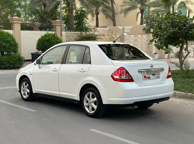 2007 نيسان تيدا