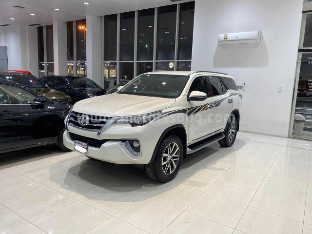 2020 Toyota Fortuner