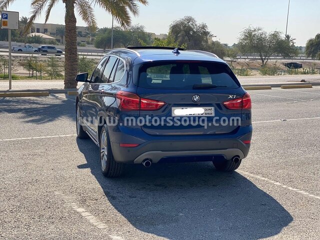 2017 بي إم دبليو إكس 1