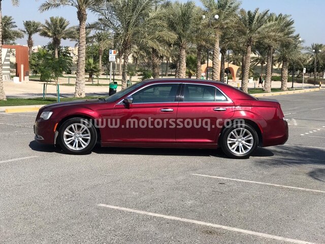 2016 كرايسلر 300