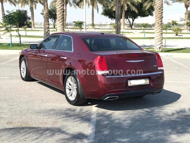 2016 كرايسلر 300