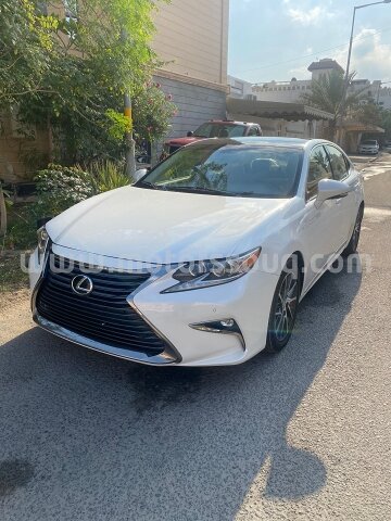 2017 Lexus ES