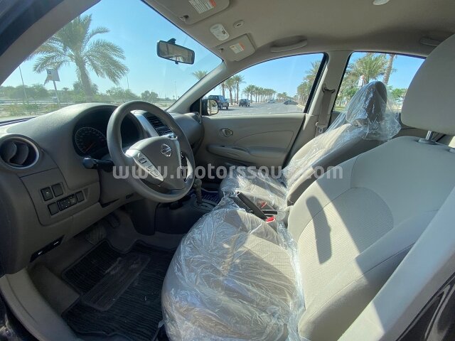 2020 نيسان صني
