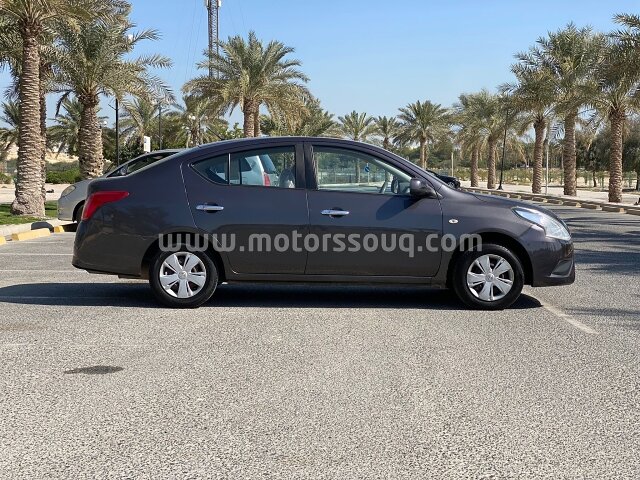 2020 نيسان صني