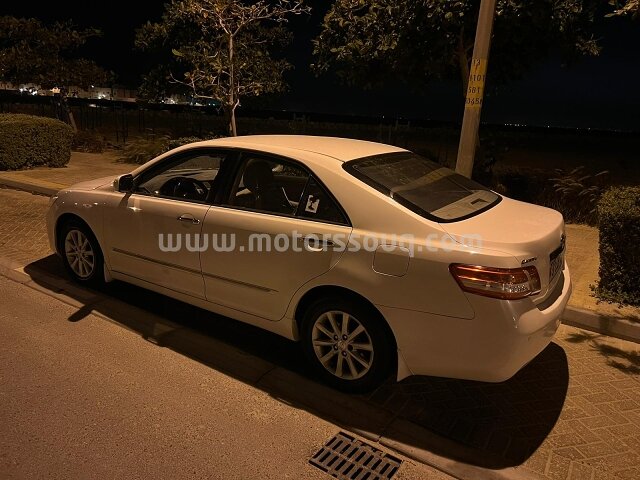 2010 تويوتا كامري