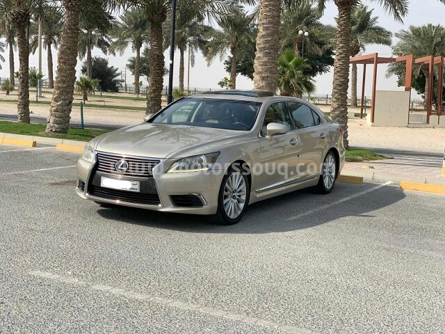 2013 Lexus LS