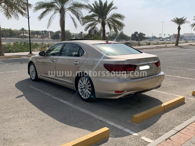 2013 Lexus LS