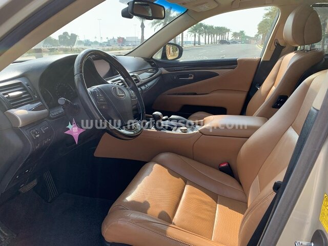 2013 Lexus LS