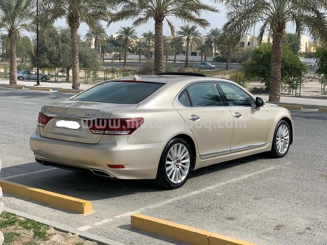 2013 Lexus LS
