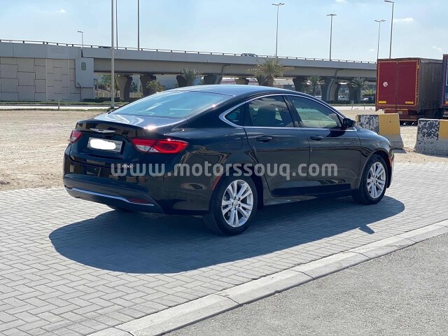 2016 كرايسلر 300