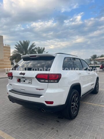 2018 جيب جراند شيروكي