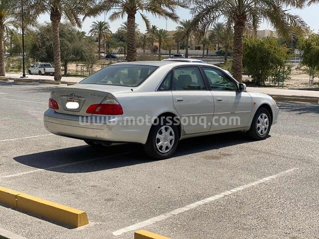 2004 Toyota Avalon