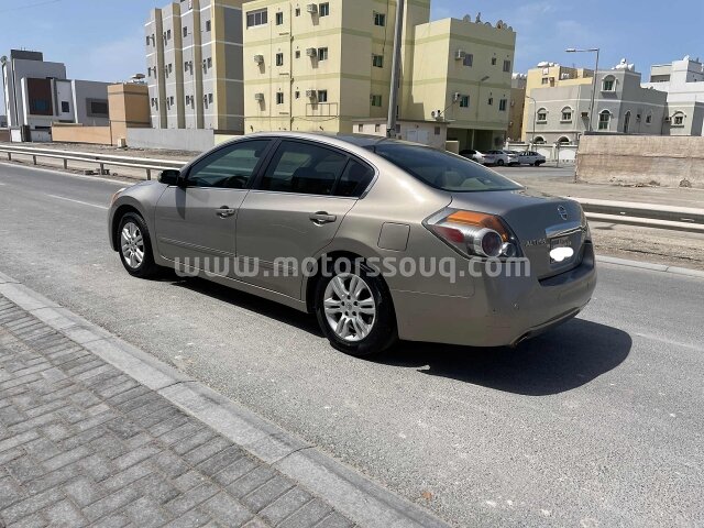 2011 نيسان ألتيما