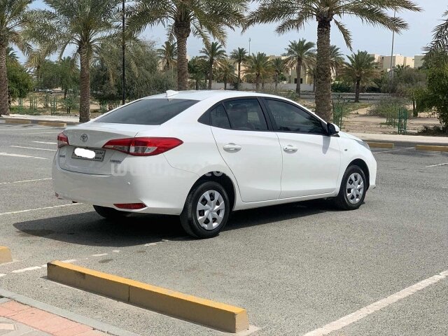 2021 تويوتا يارس