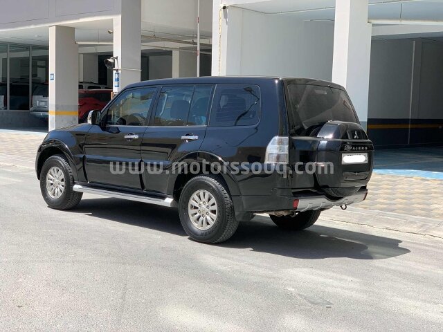 2015 Mitsubishi Pajero