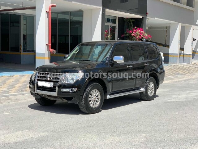 2015 Mitsubishi Pajero