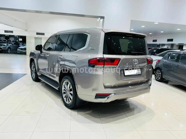 2022 Toyota Land Cruiser