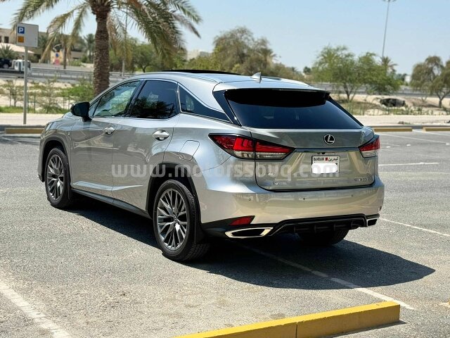 2022 لكزس آر إكس