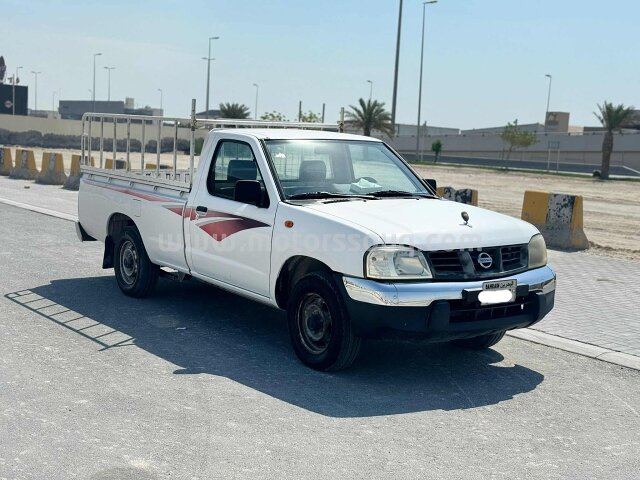2013 نيسان بيك أب
