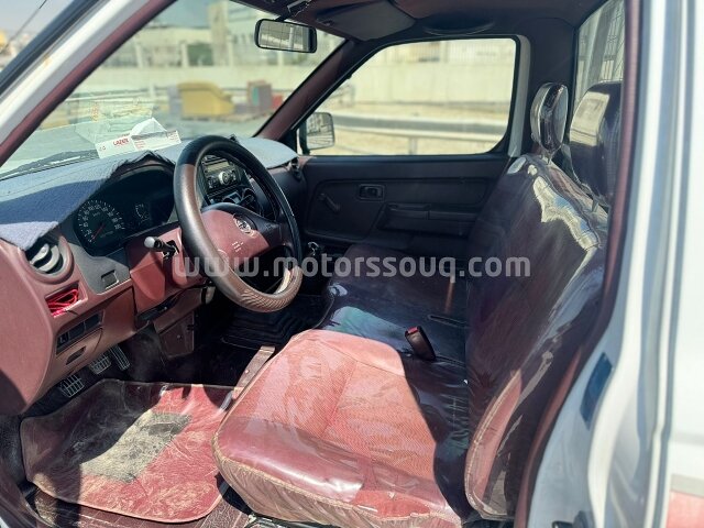 2013 نيسان بيك أب