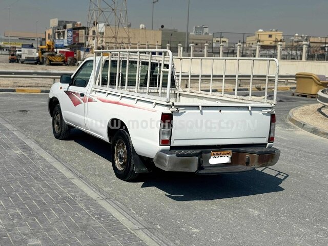 2013 نيسان بيك أب