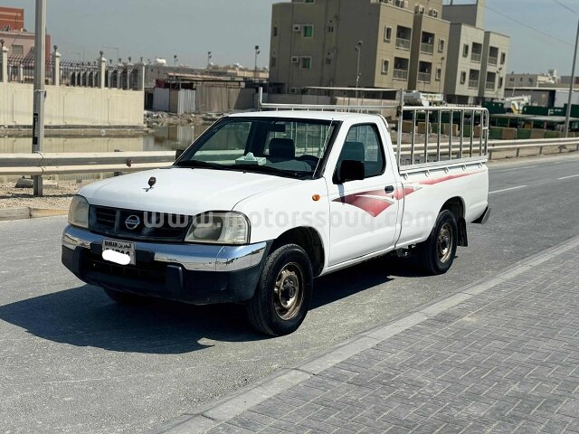 2013 نيسان بيك أب