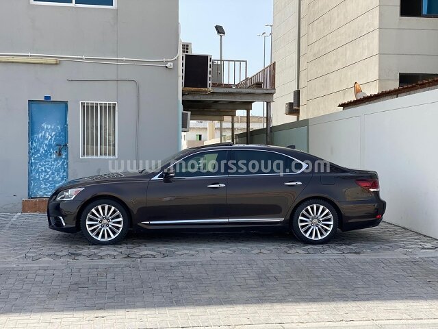 2013 Lexus LS