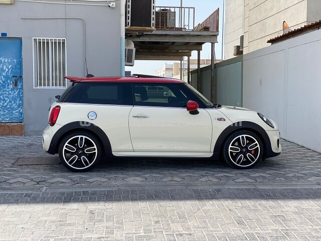 2020 ميني كانتري مان