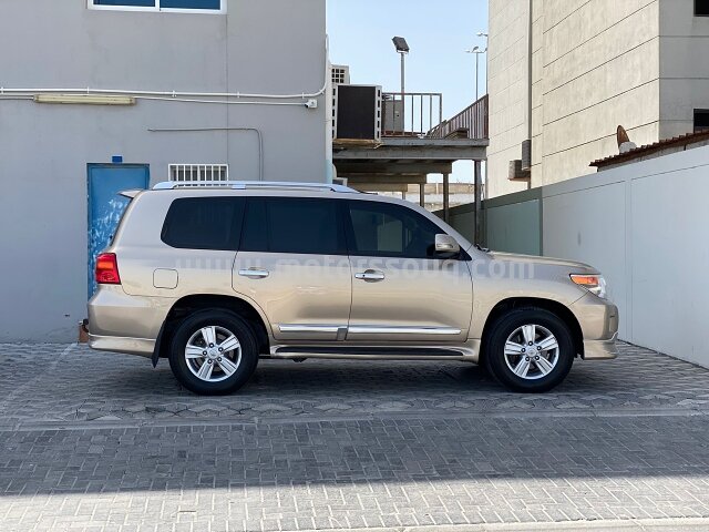 2015 Toyota Land Cruiser