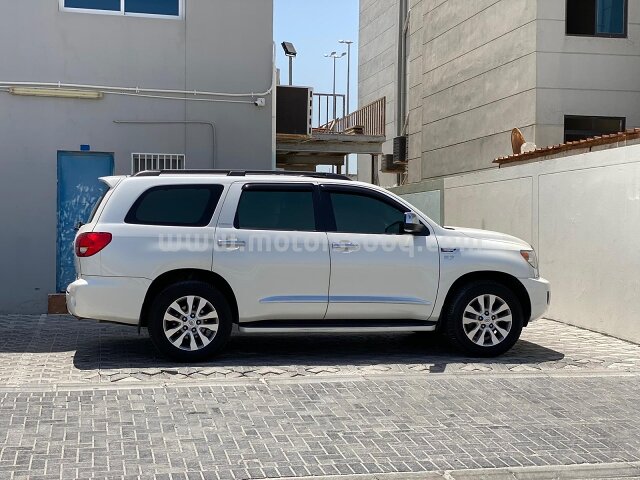 2016 Toyota Sequoia