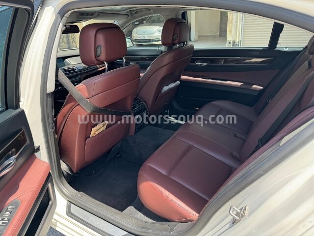 2011 BMW 740