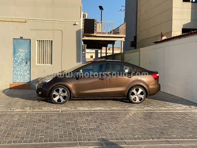 2013 KIA RIO