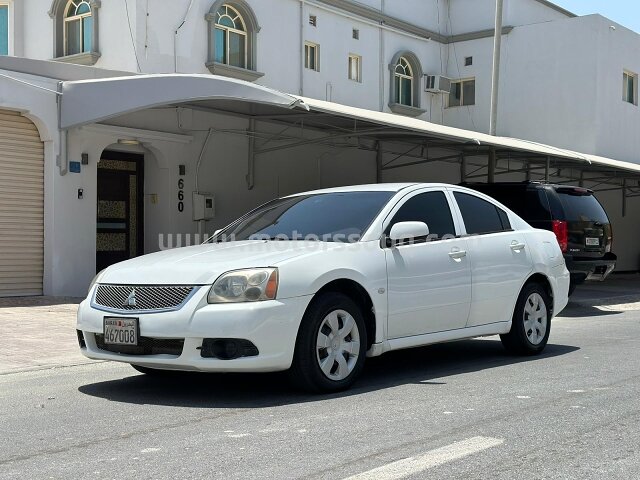 2013 Mitsubishi Galant