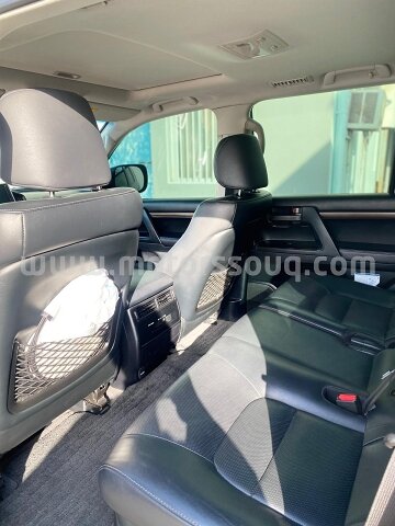 2019 Toyota Land Cruiser