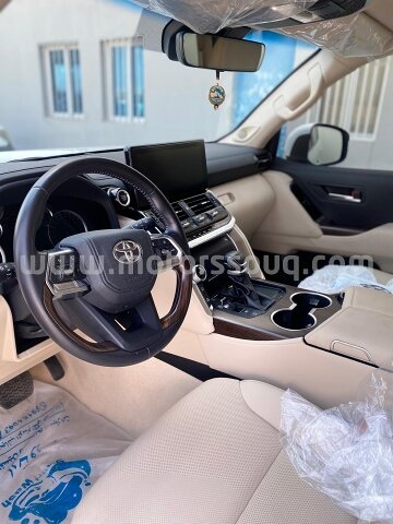 2023 Toyota Land Cruiser
