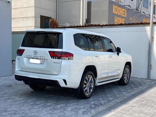 2023 Toyota Land Cruiser