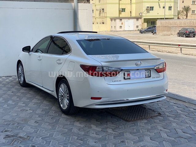 2017 Lexus ES